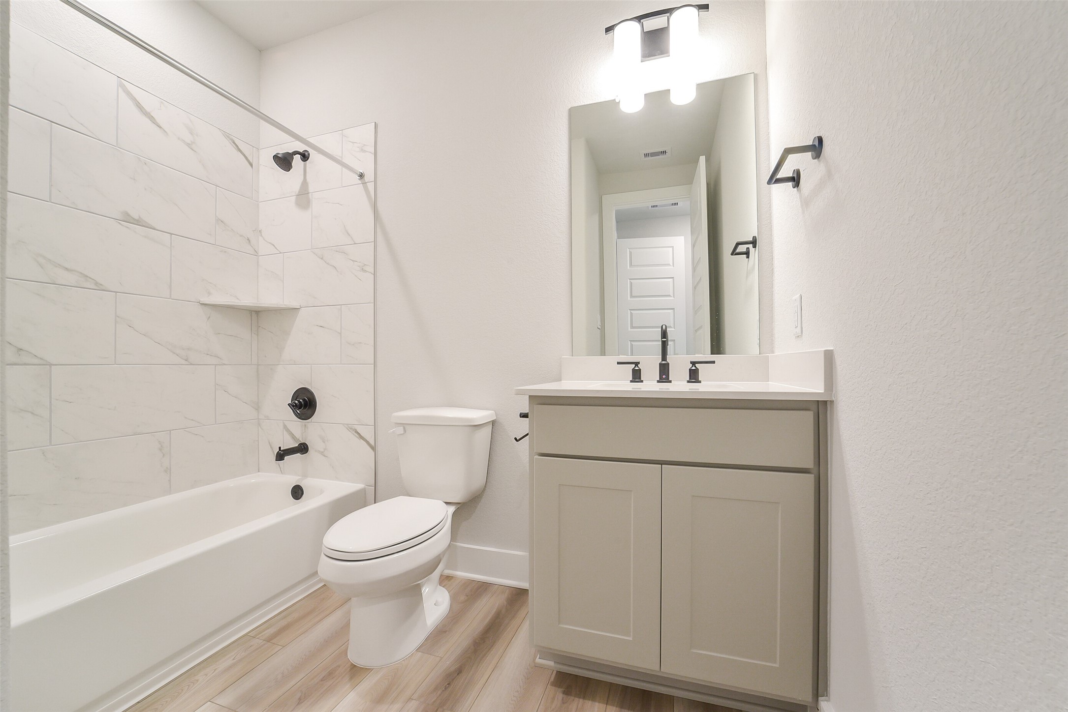 1831 Tioga Vw Drive Rosharon, TX 77583 - Photo 45 of 50 a bathroom with a sink toilet and shower