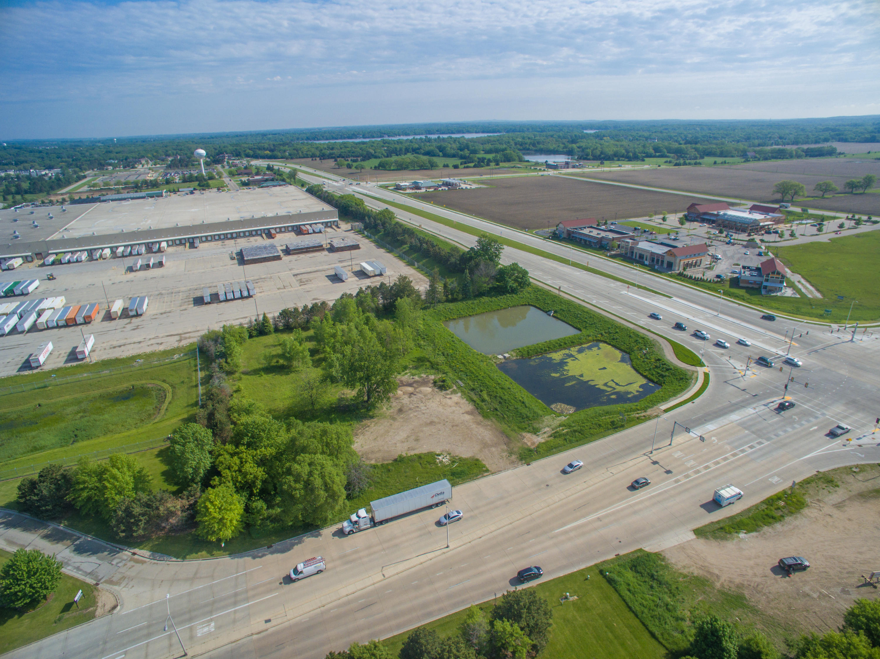 36520 Valley Road Oconomowoc, WI 53066 - Photo 2 of 6 untitled-2