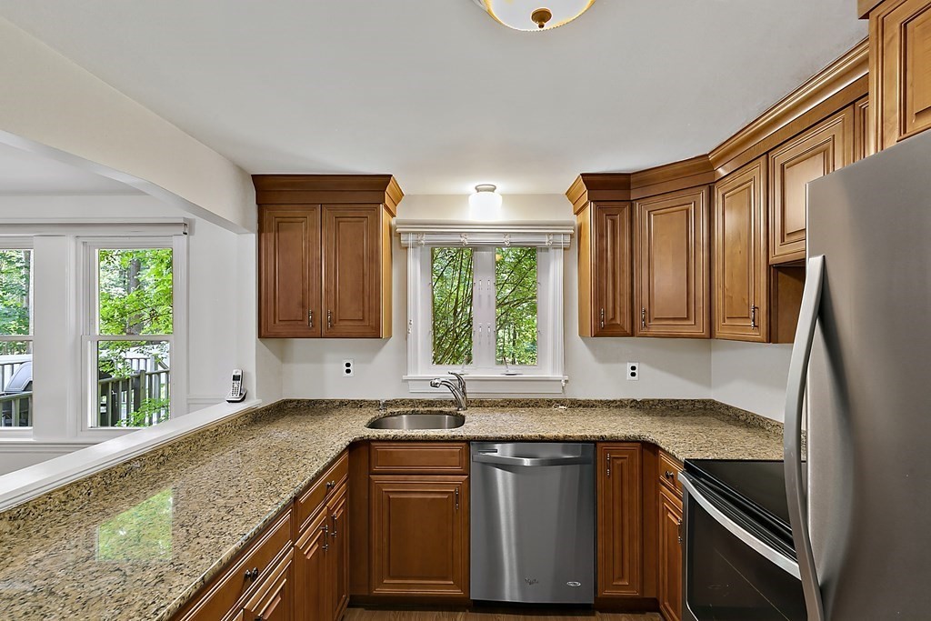 17 Francis Road Sharon, MA 02067 - Photo 12 of 21 Gallery Image 12