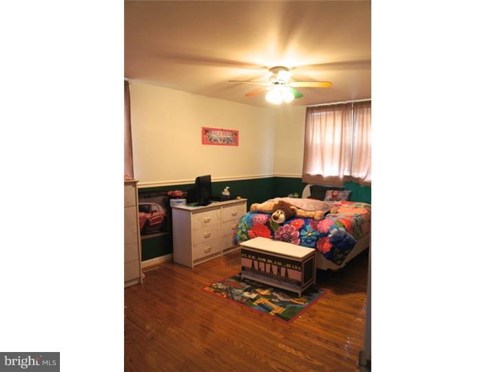 2956 Sunnycrest Road Willow Grove, PA 19090 - Photo 16 of 24 Bedroom 2