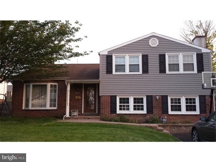 2956 Sunnycrest Road Willow Grove, PA 19090 - Photo 3 of 24 Exterior Front