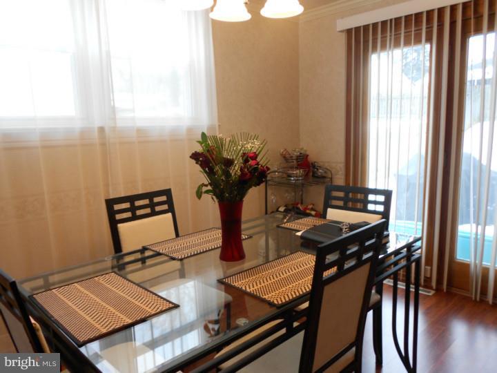 2956 Sunnycrest Road Willow Grove, PA 19090 - Photo 7 of 24 Dining Room