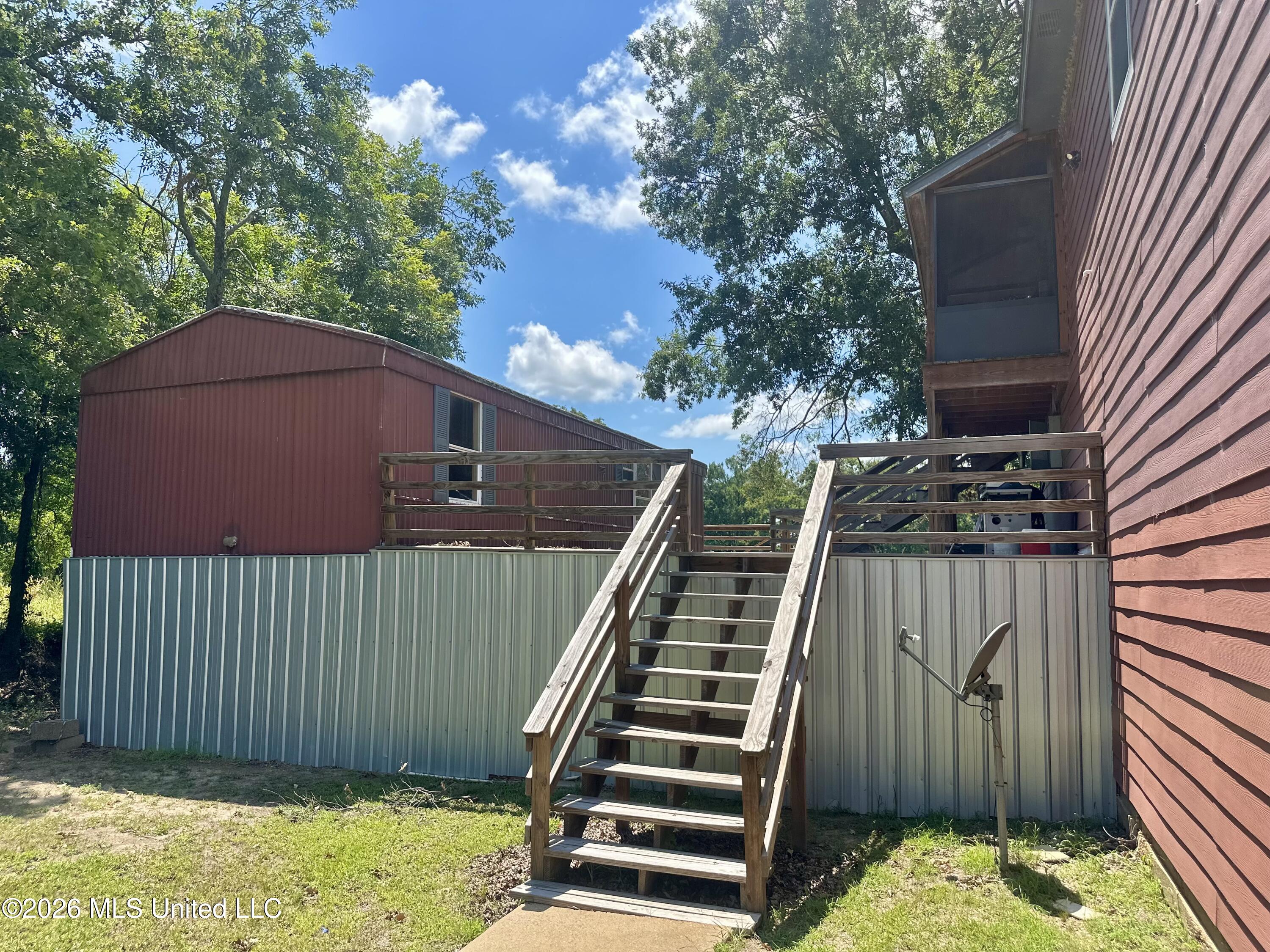 162 Shoemake Road Yazoo City, MS 39194 - Photo 2 of 29 IMG_8063
