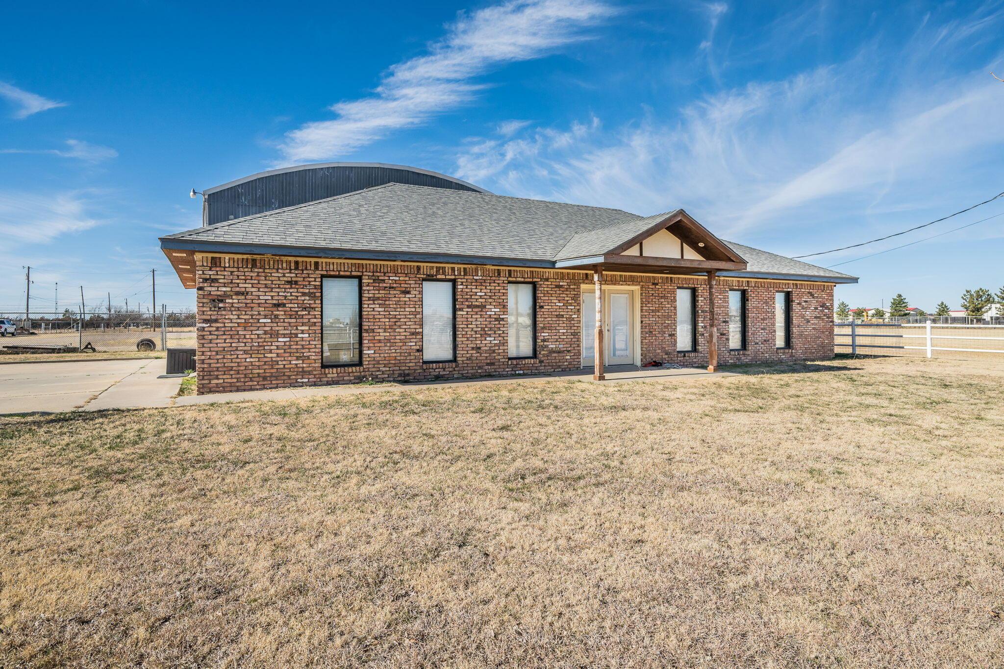 11616 Tanglewood Road Amarillo, TX 79118 - Photo 2 of 42 01-2