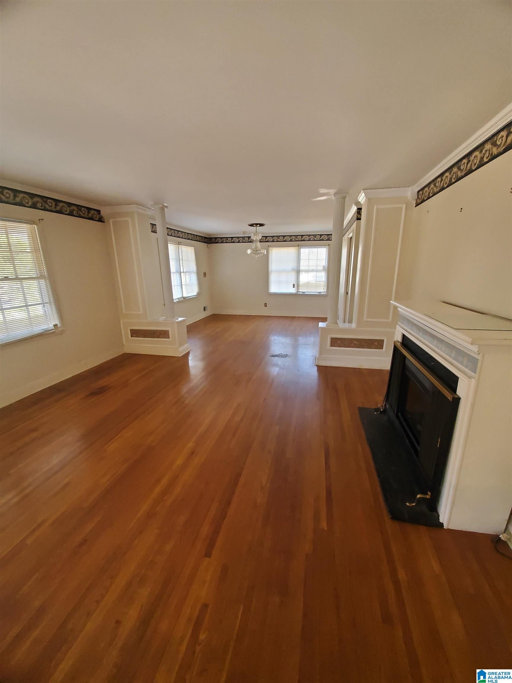 421 Sun Valley Road Birmingham, AL 35215 - Photo 3 of 18