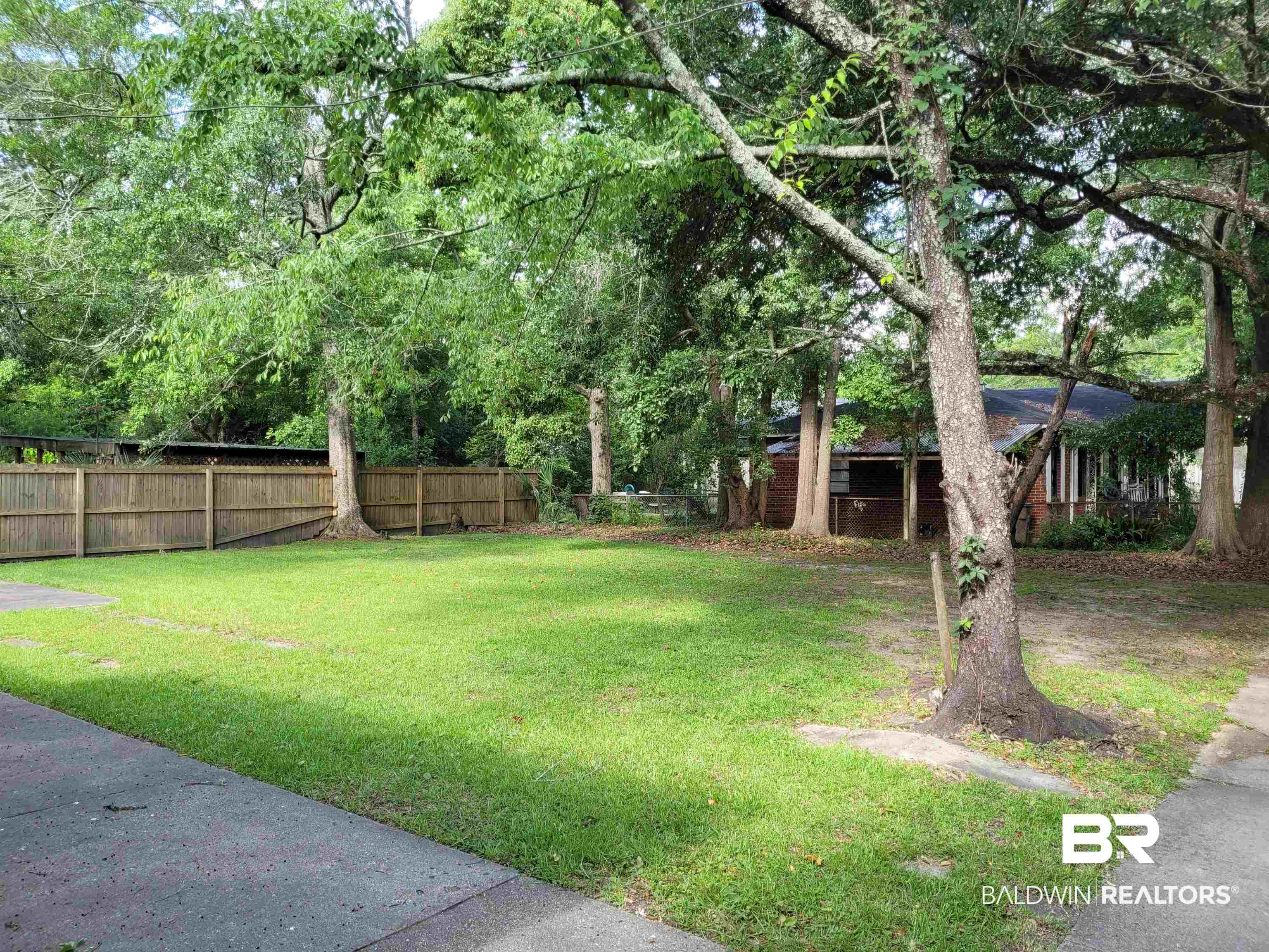 300 George Street Mobile, AL 36604 - Photo 16 of 17
