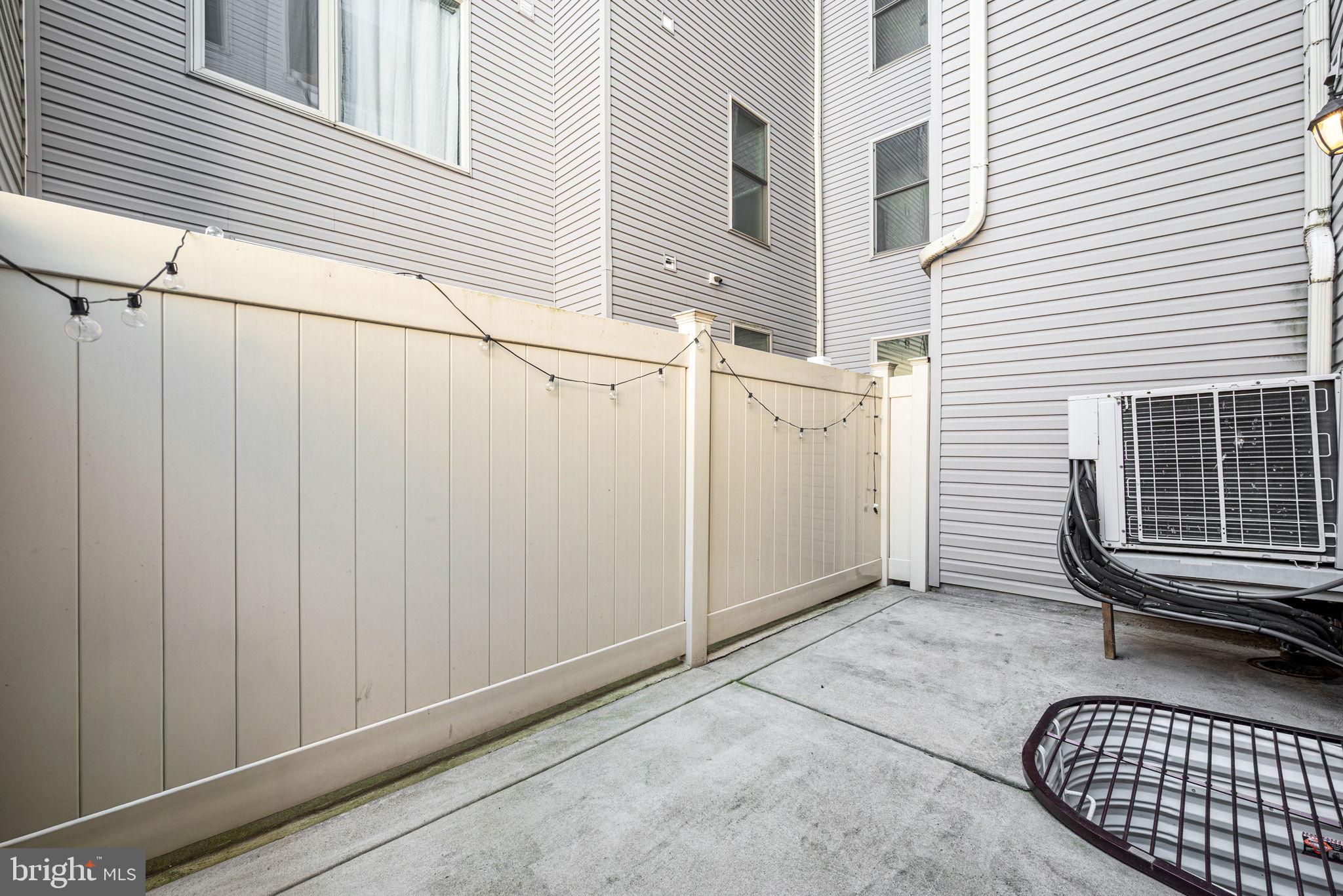 823 North 15th Street, Unit 1 Philadelphia, PA 19130 - Photo 11 of 23