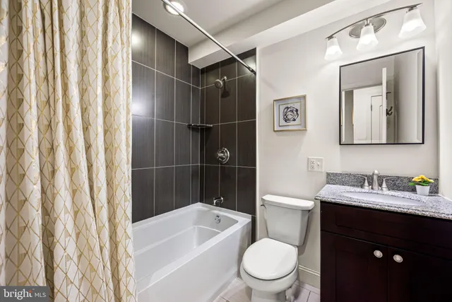 $300,000 | 823 North 15th Street, Unit 1, Philadelphia, PA 19130