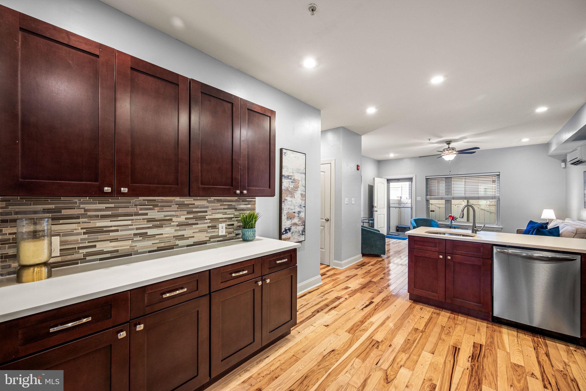 823 North 15th Street, Unit 1 Philadelphia, PA 19130 - Photo 6 of 23