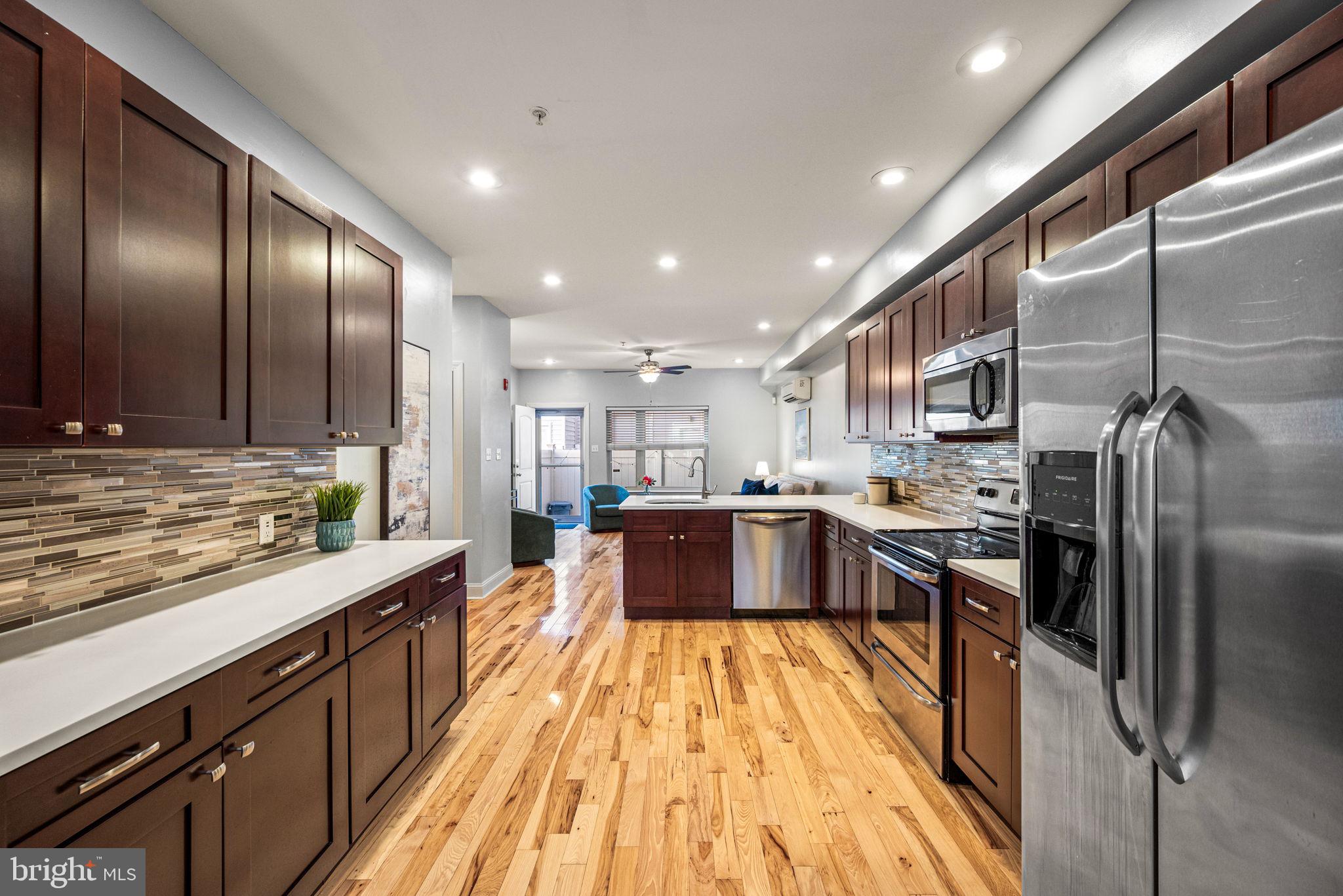 823 North 15th Street, Unit 1 Philadelphia, PA 19130 - Photo 7 of 23