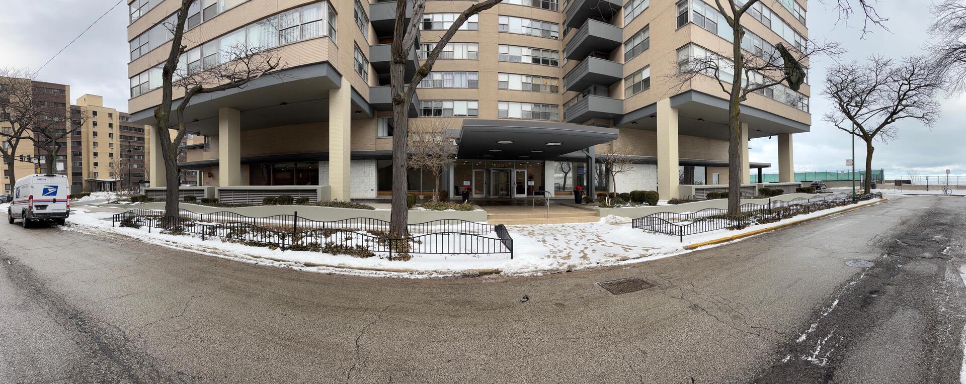 6301 North Sheridan Road, Unit 23N Chicago, IL 60660 - Photo 2 of 24