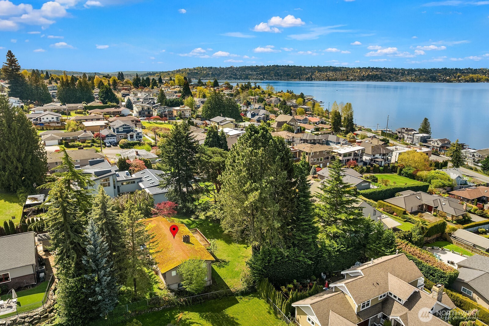 3737 Park Avenue North Renton, WA 98056 - Photo 8 of 10 a view of a city