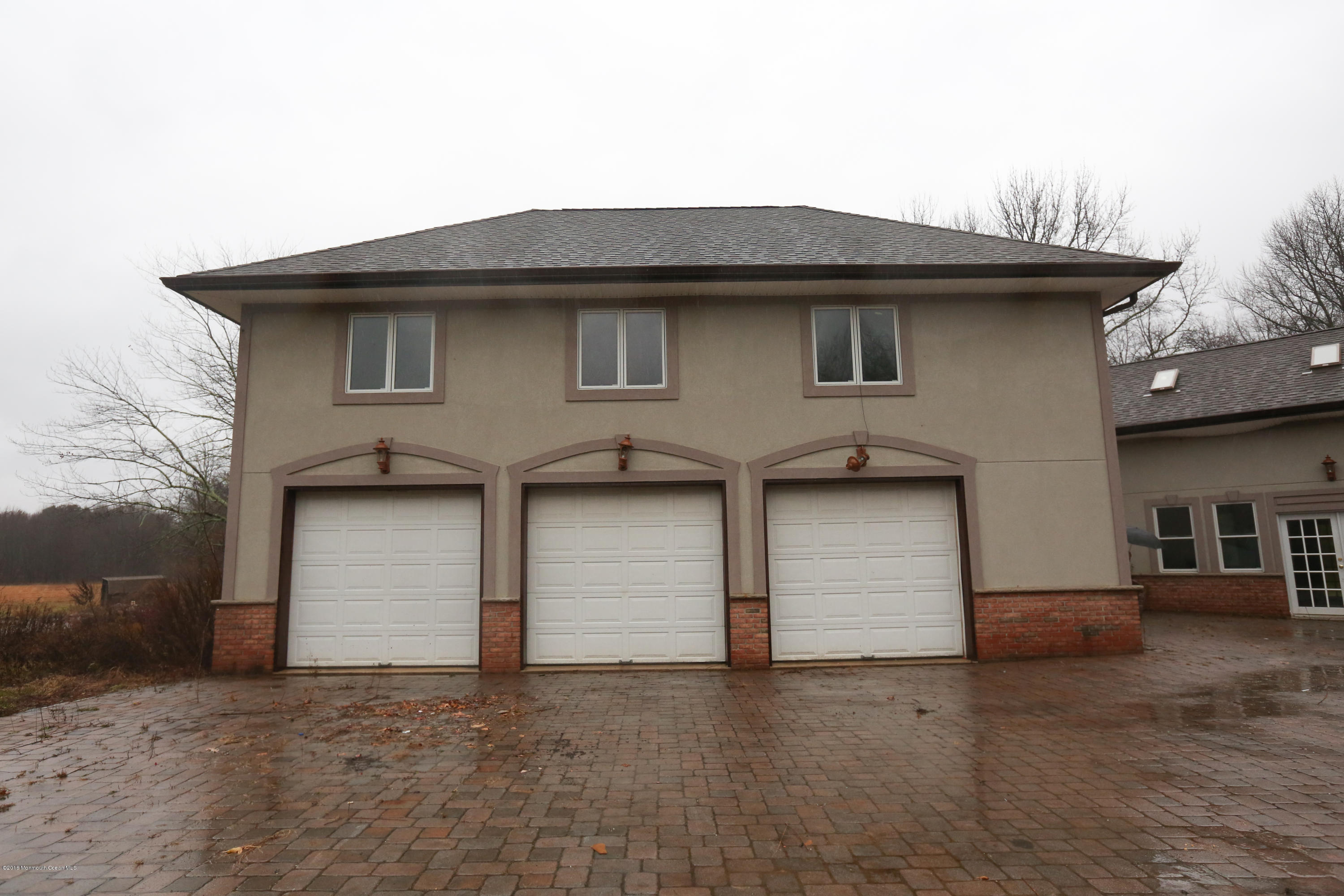 35 Harbor Road Morganville, NJ 07751 - Photo 2 of 26 005