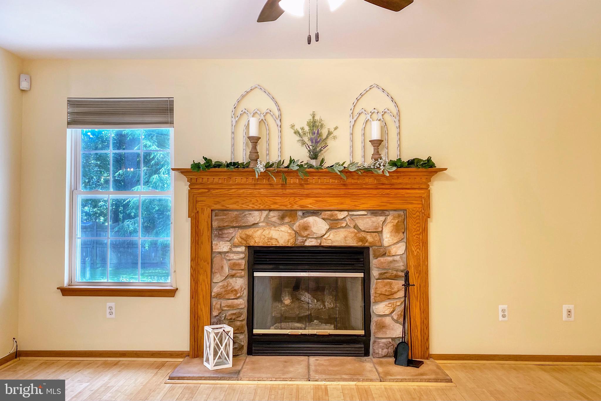 1540 Jarvis Road Sicklerville, NJ 08081 - Photo 14 of 44 Family room w/ fireplace