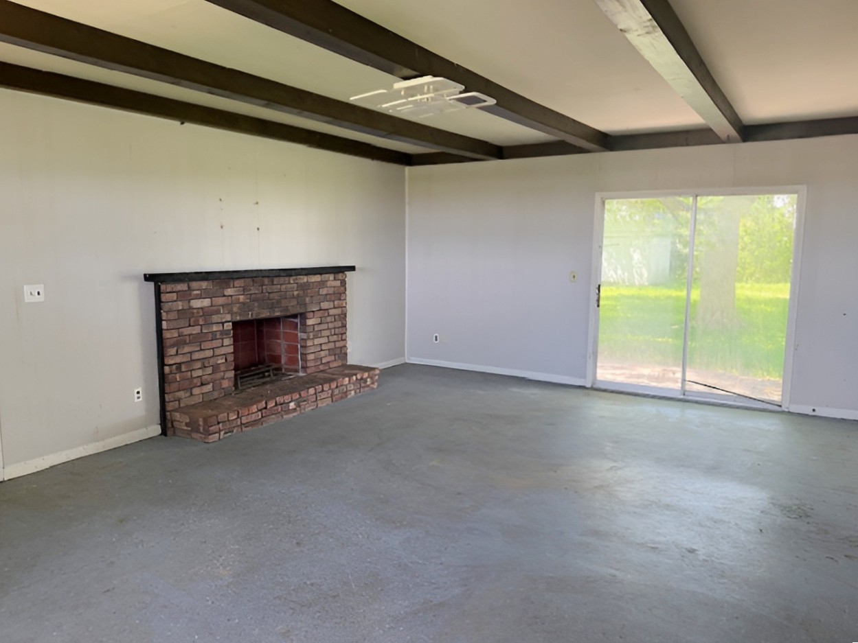 424 South 3000th Road West Kankakee, IL 60901 - Photo 6 of 11