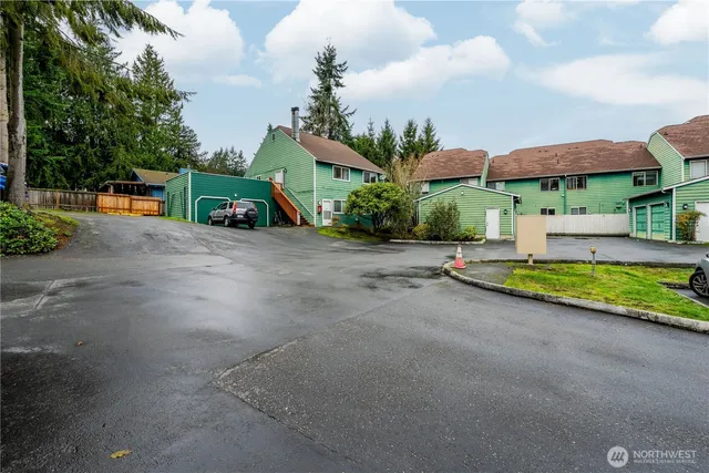 $335,000 | 4404 Terrace Drive, Unit 10, Everett, WA 98203