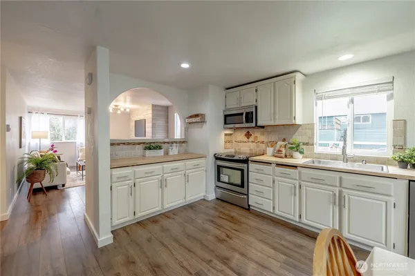 $335,000 | 4404 Terrace Drive, Unit 10, Everett, WA 98203