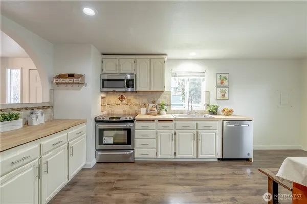 $335,000 | 4404 Terrace Drive, Unit 10, Everett, WA 98203
