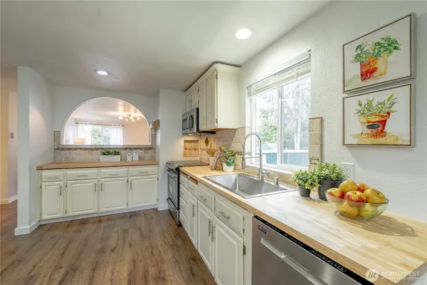 $335,000 | 4404 Terrace Drive, Unit 10, Everett, WA 98203