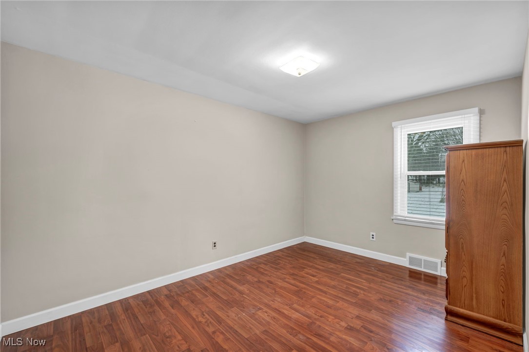 12976 West Pleasant Valley Road Cleveland, OH 44130 - Photo 20 of 47 Gallery Image 20