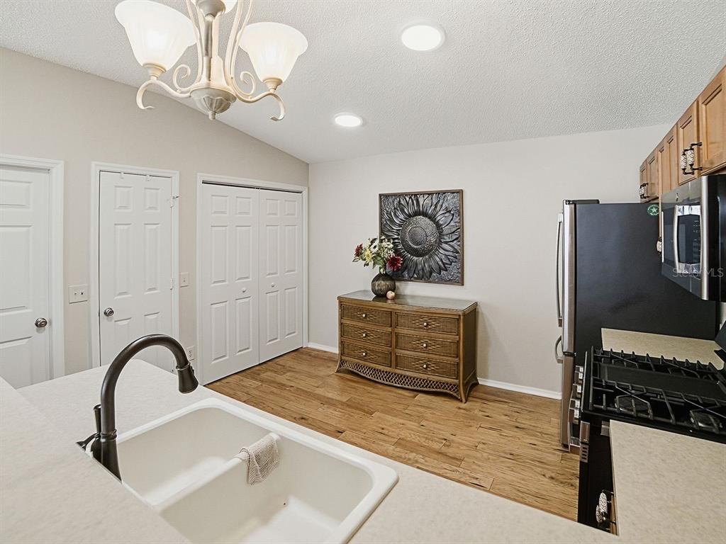 1017 Ridgeville Road The Villages, FL 32162 - Photo 10 of 32