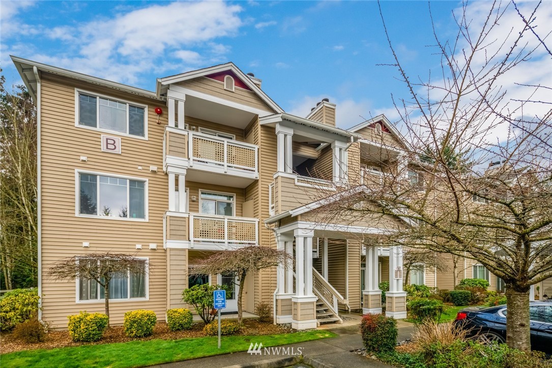 15300 112th Avenue Northeast, Unit B308 Bothell, WA 98011 - Photo 1 of 15