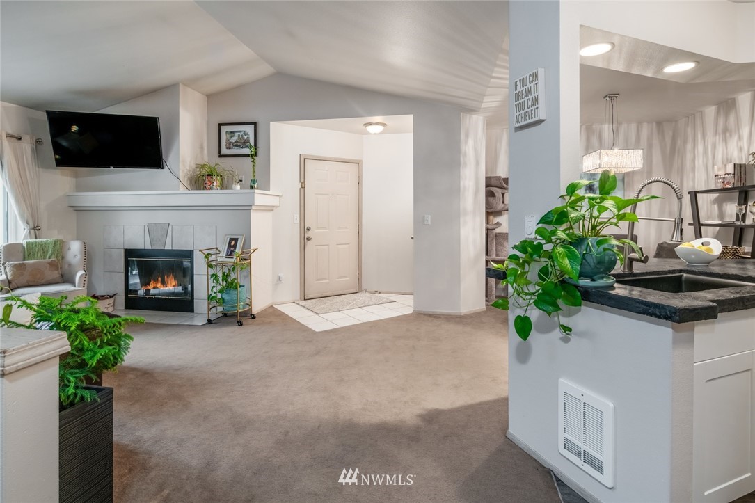 15300 112th Avenue Northeast, Unit B308 Bothell, WA 98011 - Photo 3 of 15