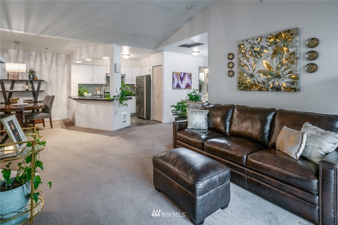 15300 112th Avenue Northeast, Unit B308 Bothell, WA 98011 - Photo 6 of 15