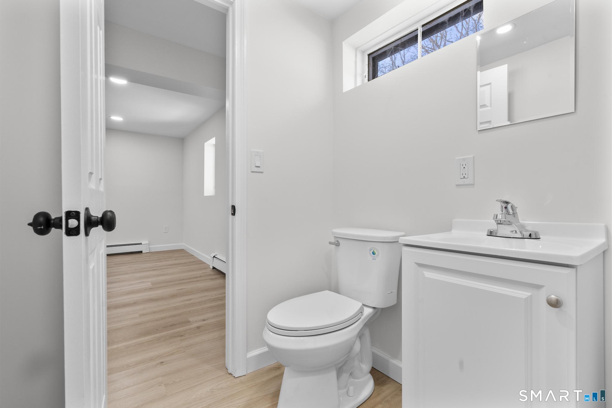 122 Lakeside Drive Ridgefield, CT 06877 - Photo 12 of 29