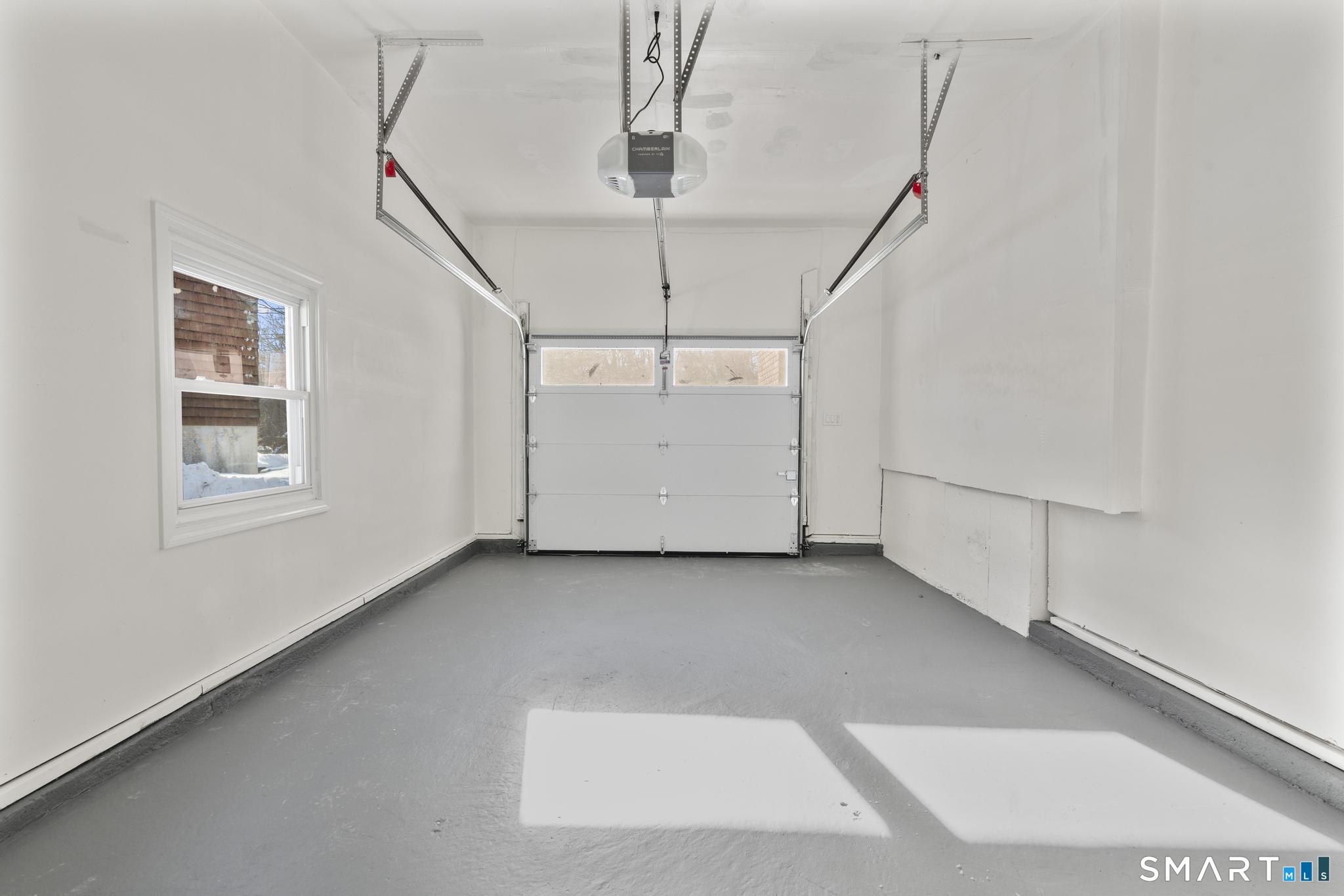 122 Lakeside Drive Ridgefield, CT 06877 - Photo 25 of 29 a view of a garage