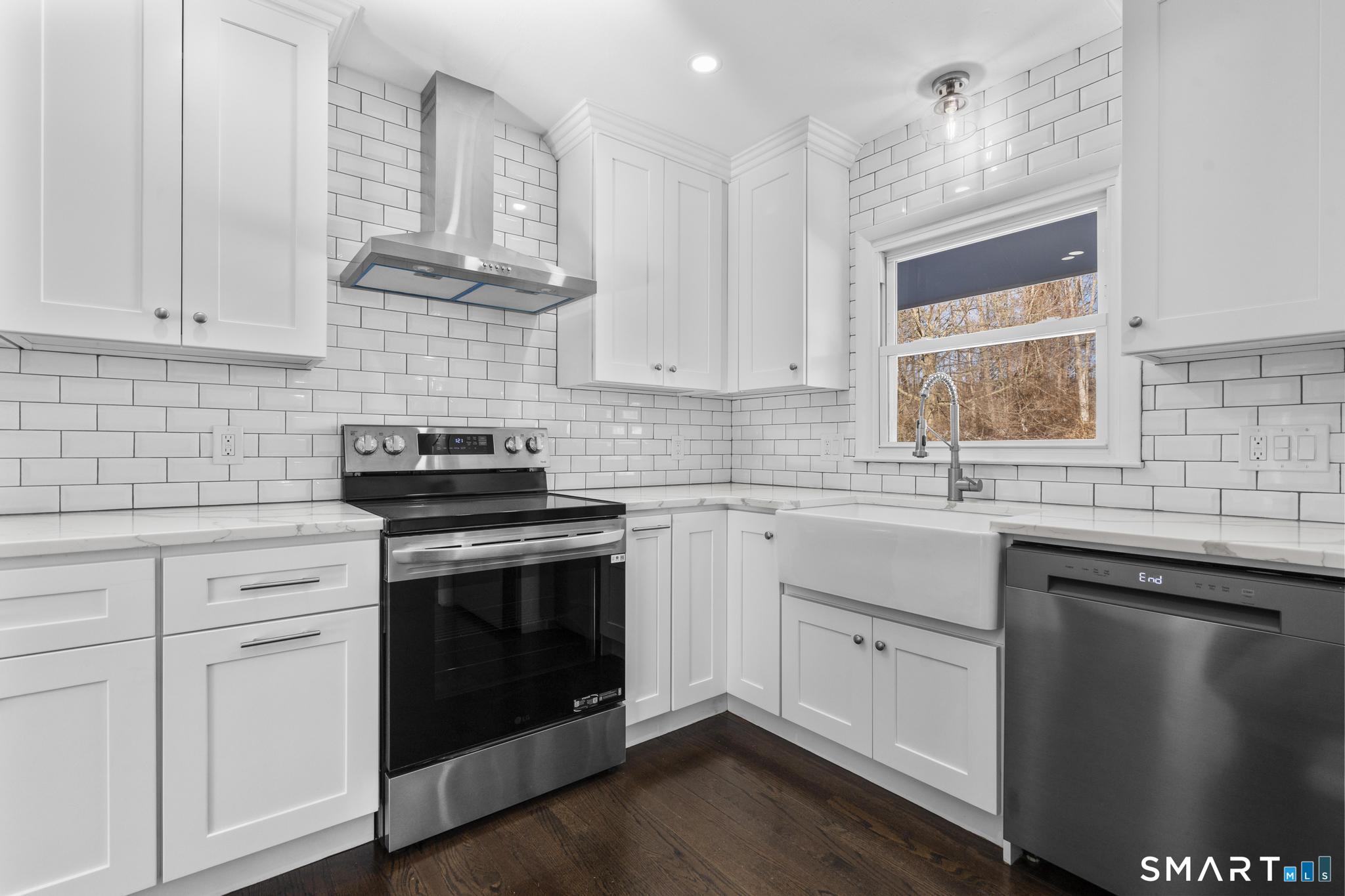 122 Lakeside Drive Ridgefield, CT 06877 - Photo 6 of 29