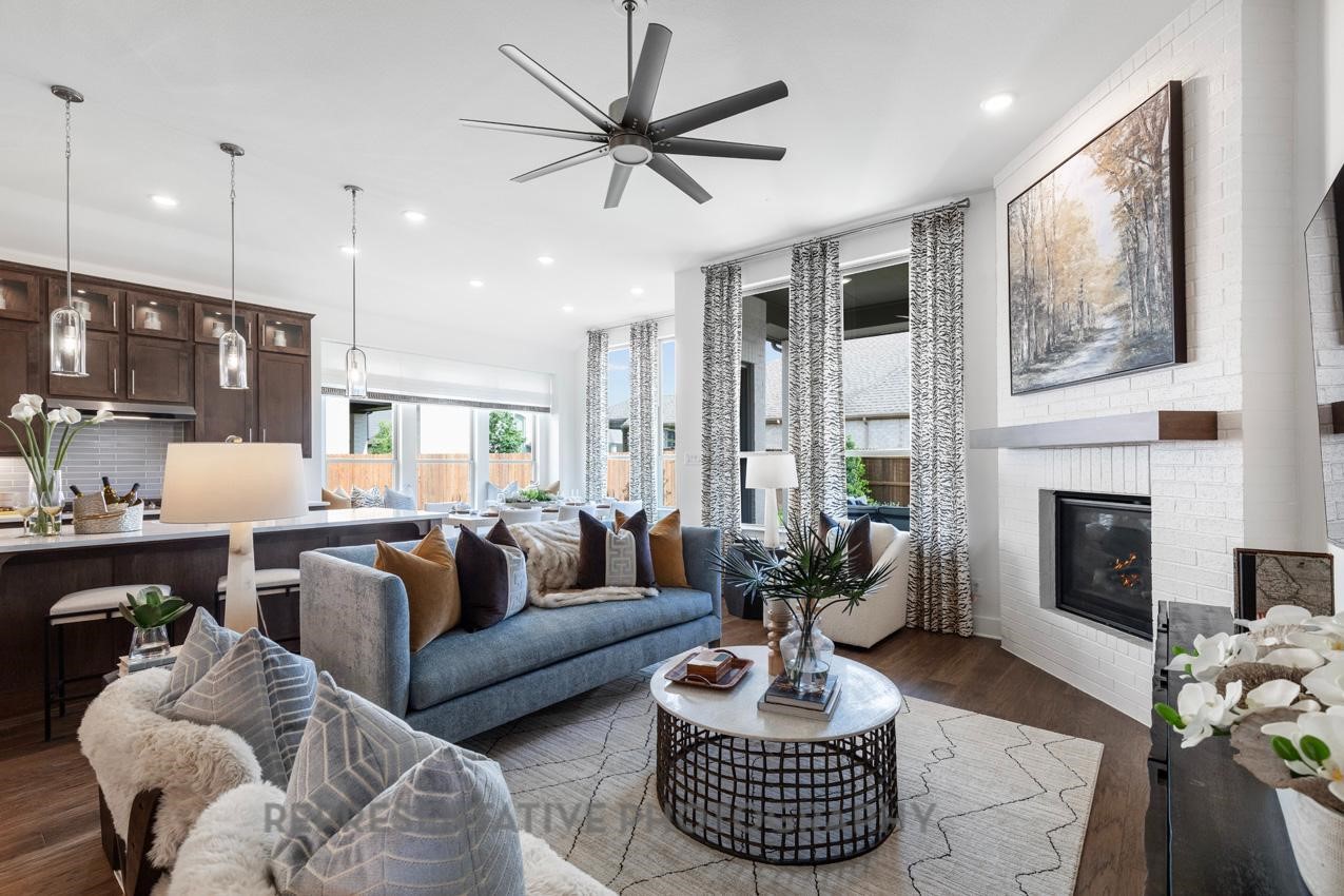 22227 Mount Whitney Road Waller, TX 77484 - Photo 18 of 49 a living room with furniture fireplace and window