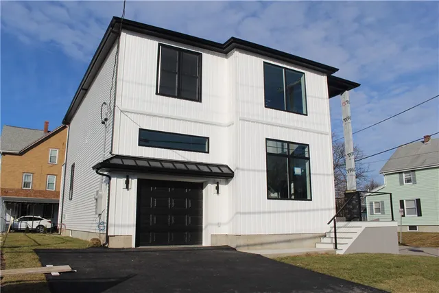 $889,900 | 888 Central Avenue, Pawtucket, RI 02861