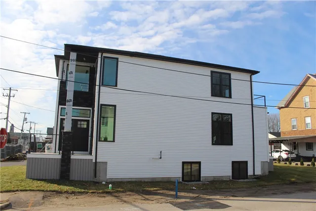 $889,900 | 888 Central Avenue, Pawtucket, RI 02861