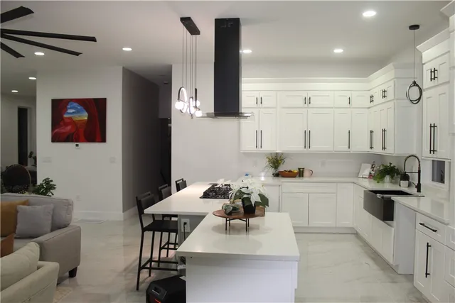 $889,900 | 888 Central Avenue, Pawtucket, RI 02861