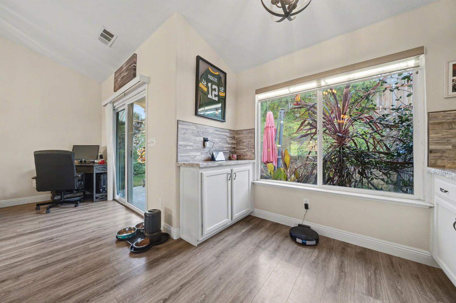 155 Hillside Place Jackson, CA 95642 - Photo 18 of 65