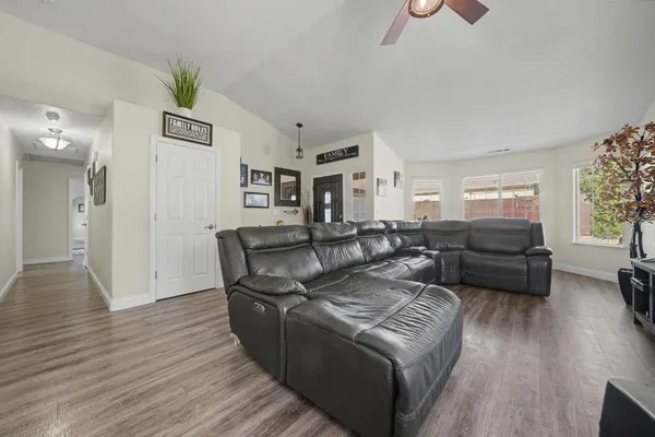 $550,000 | 155 Hillside Place, Jackson, CA 95642