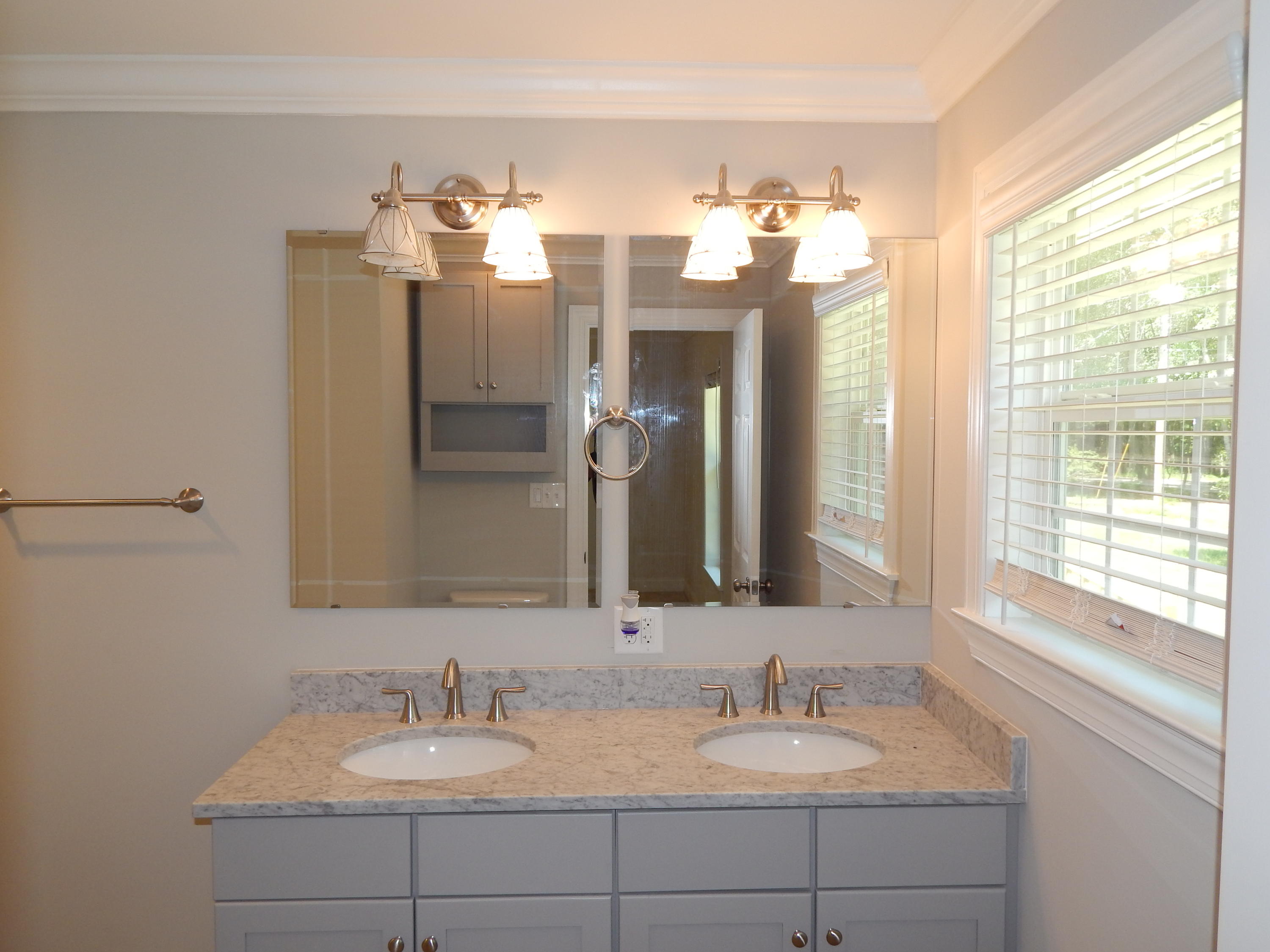 3168 Thomas Jones Road Johns Island, SC 29455 - Photo 14 of 29 Master Bath