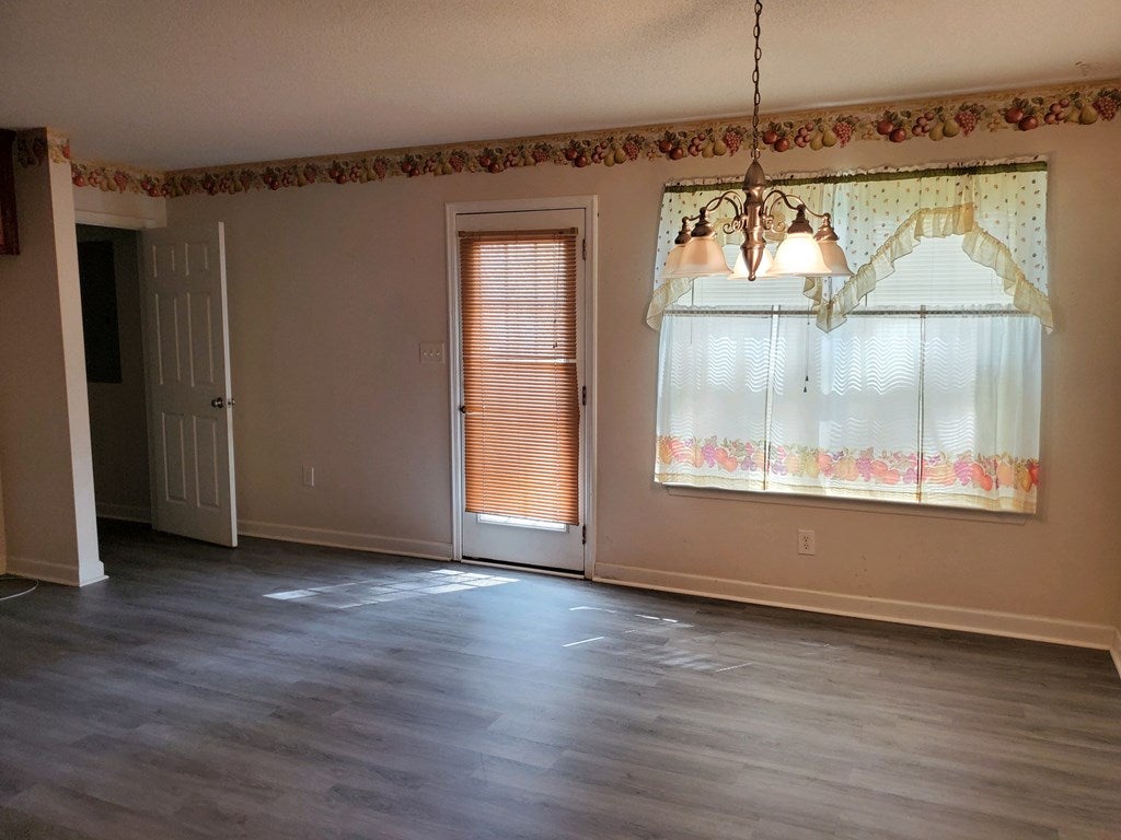 425 Meadowlark Road Valdosta, GA 31602 - Photo 4 of 12 Gallery Image 4
