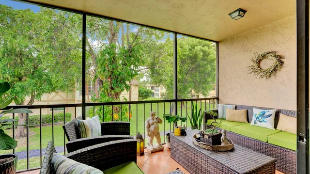 $215,000 | 3001 Linton Boulevard, Unit 204C, Delray Beach, FL 33445