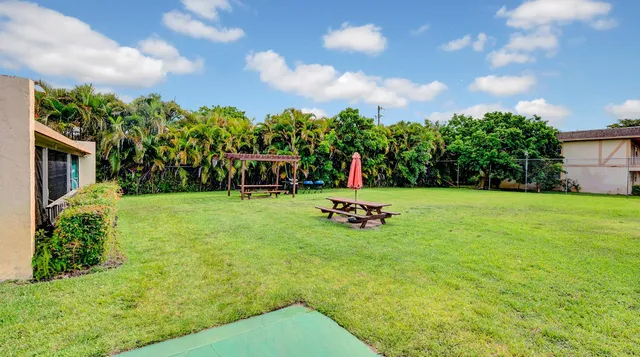 $215,000 | 3001 Linton Boulevard, Unit 204C, Delray Beach, FL 33445