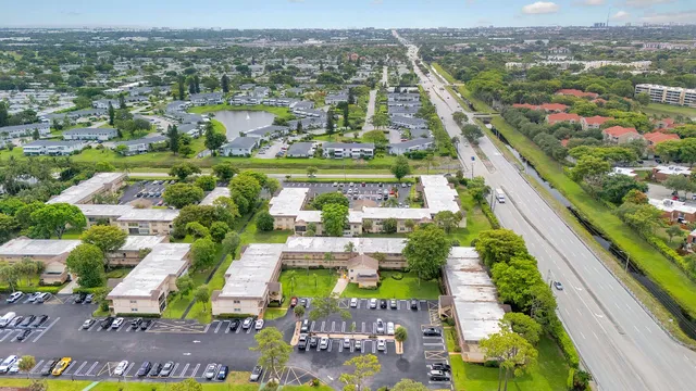 $215,000 | 3001 Linton Boulevard, Unit 204C, Delray Beach, FL 33445