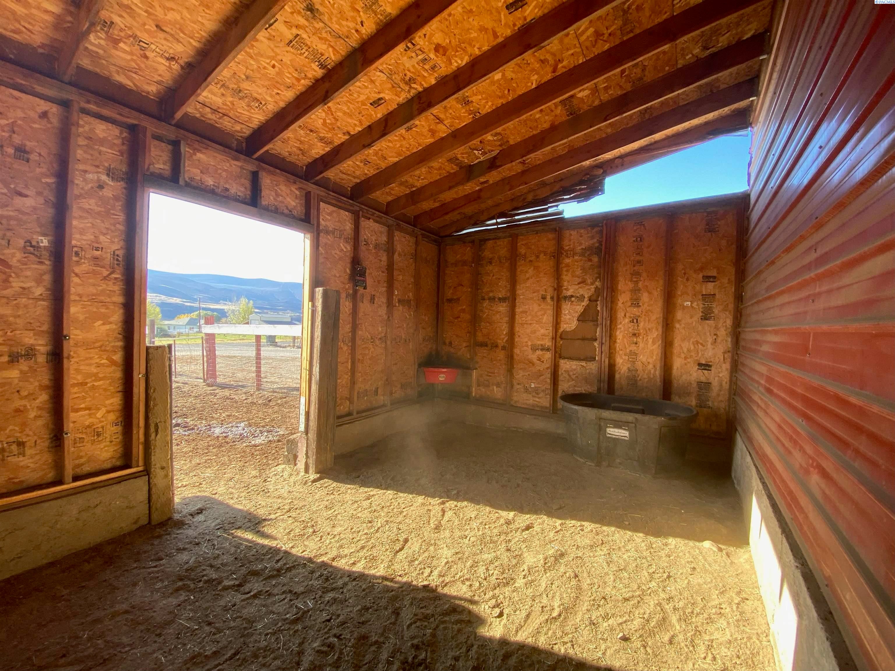 34002 West Rayhill Road Benton City, WA 99320 - Photo 24 of 30 Gallery Image 24