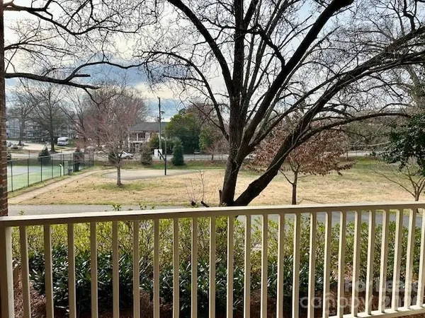 $3,500 | 225 South Chase Street, Charlotte, NC 28207