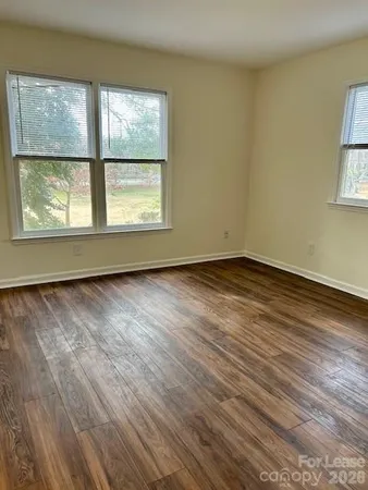 $3,500 | 225 South Chase Street, Charlotte, NC 28207