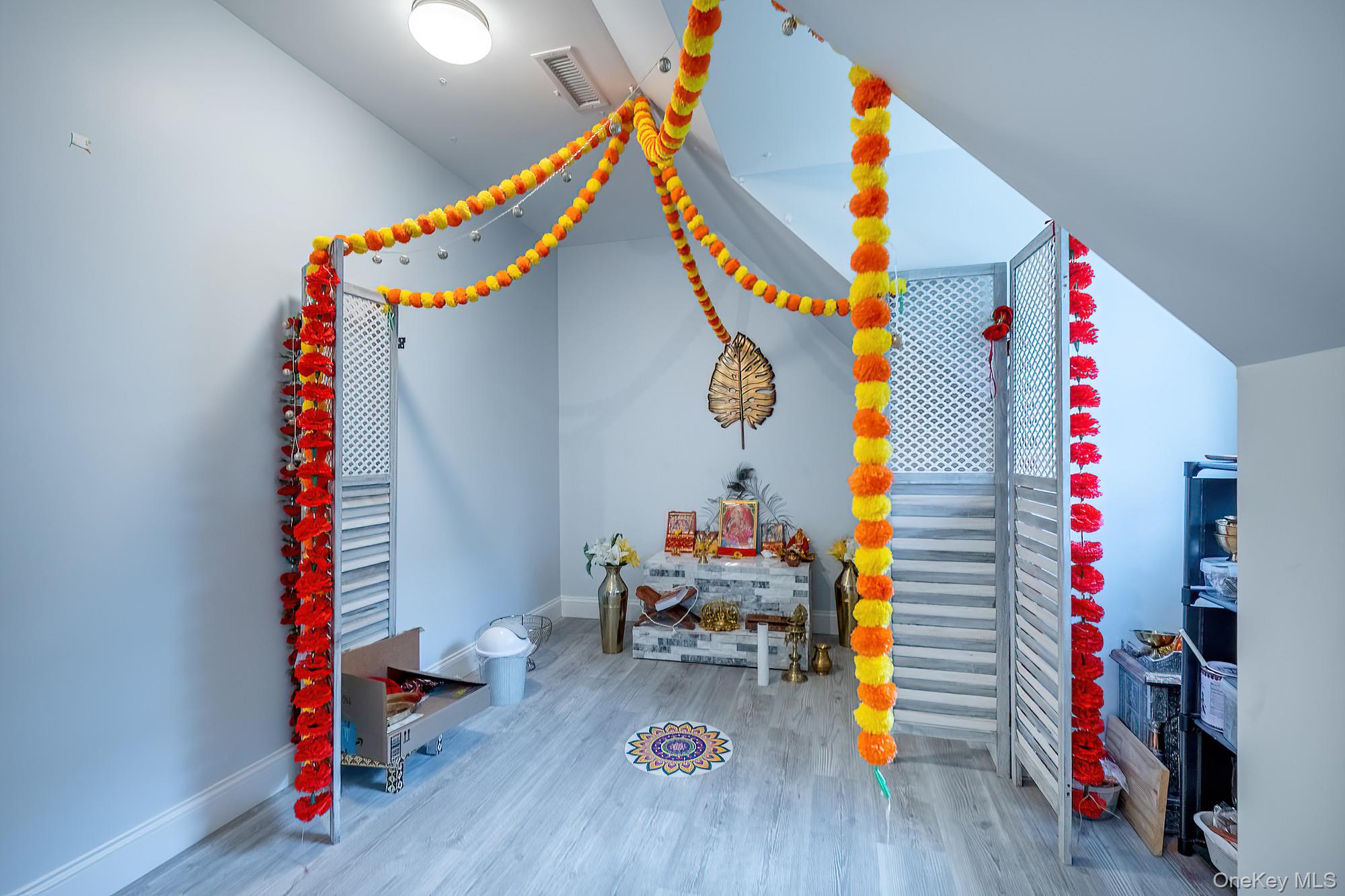 5 Teramar Way White Plains, NY 10607 - Photo 18 of 39 a room with lots of stuff and hardwood floor