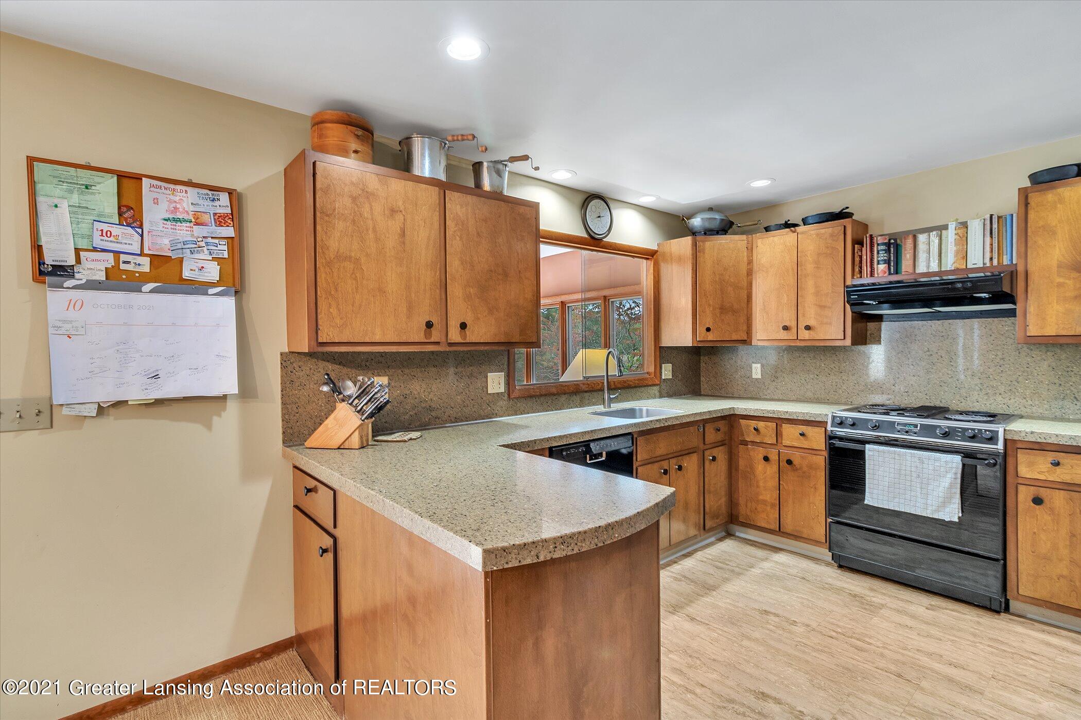 1495 West Chadwick Road Dewitt, MI 48820 - Photo 14 of 69 12-1495-W-Chadwick-Rd-WindowStill-Real-E