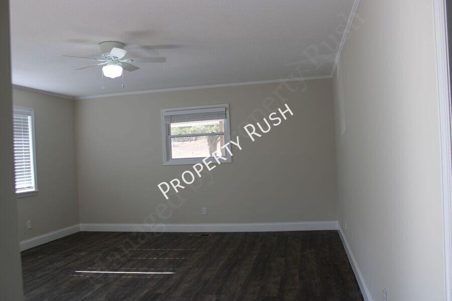 209 Signal View Street Chattanooga, TN 37415 - Photo 4 of 21 50110081_large