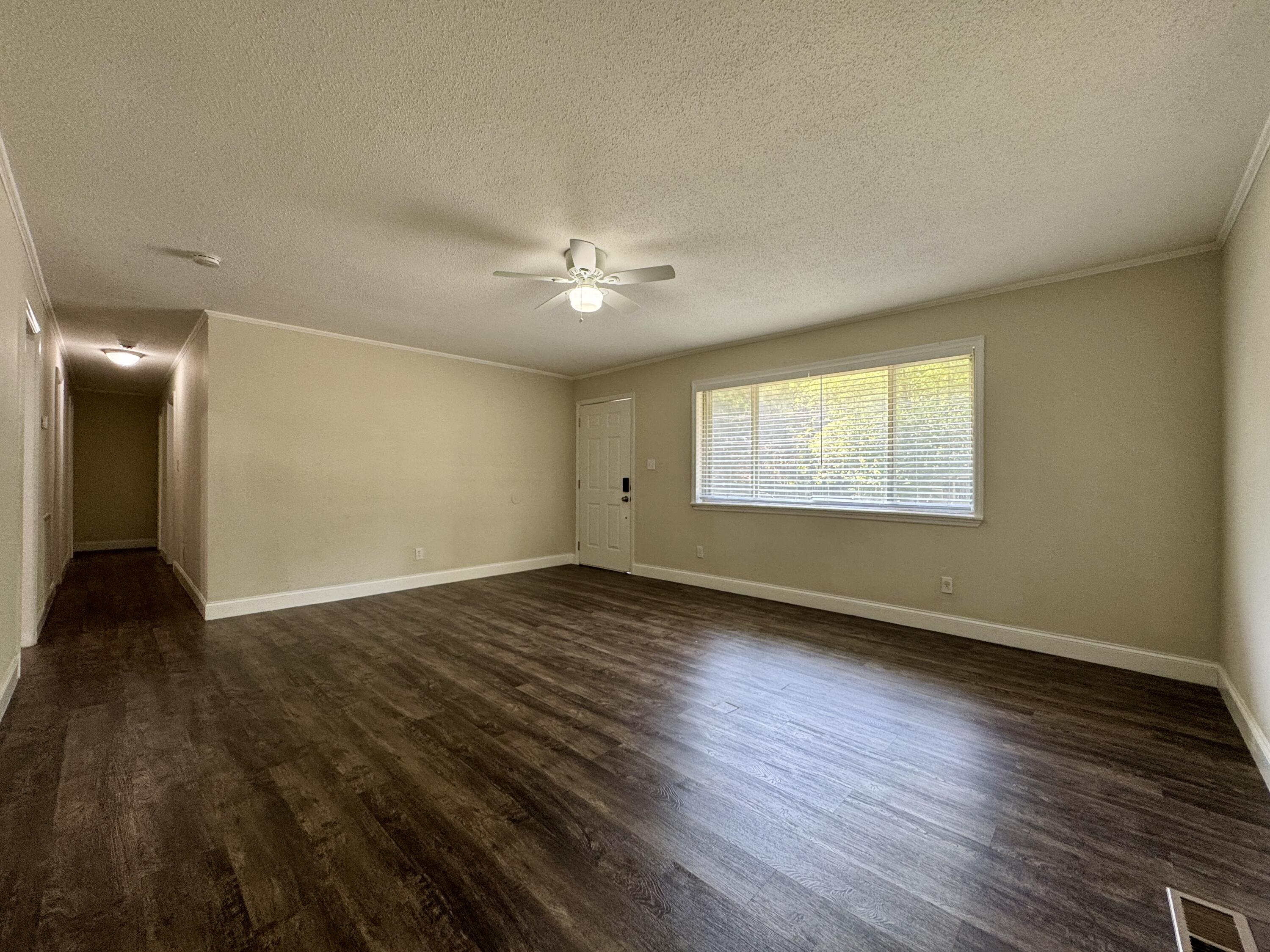 209 Signal View Street Chattanooga, TN 37415 - Photo 6 of 28 IMG_6042