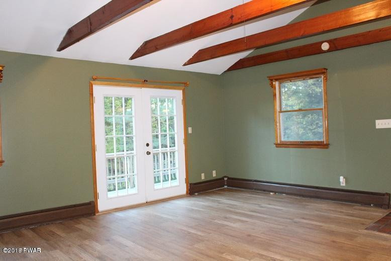 563 Huckleberry Road Newfoundland, PA 18445 - Photo 5 of 16